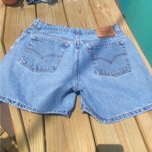 Women’s Levi shorts